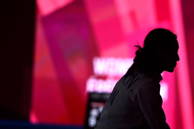 憾负！孙一文伤退缺阵 但中国女重拼到了最后一刻