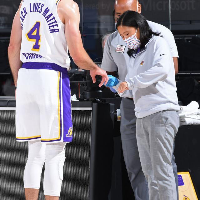 1624191361251081987.jpg 1228441023.jpg